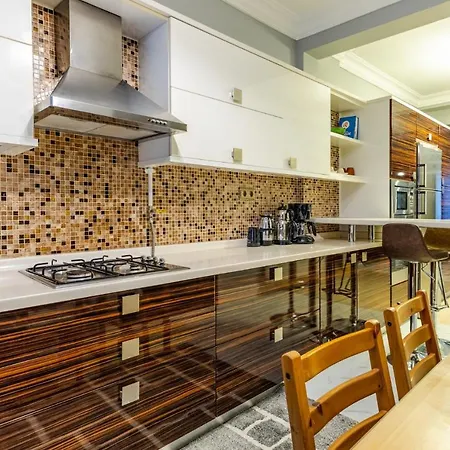 Daire Modern Near Osmanbey Metro Station *